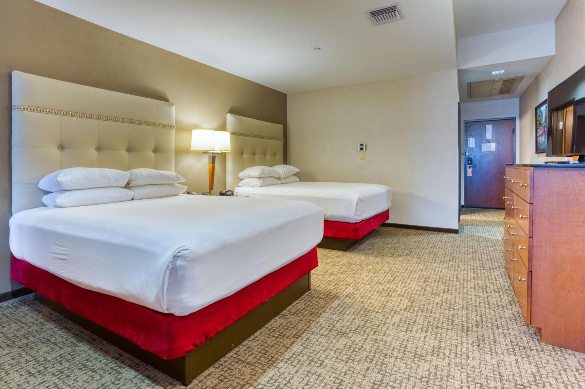 Drury Plaza Hotel San Antonio Riverwalk Exterior photo